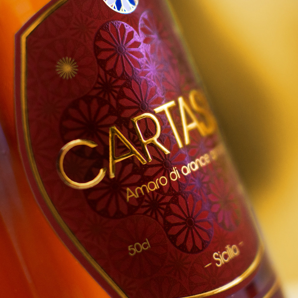 Cartasio-etichetta jacli shooting prodotto iride consulting